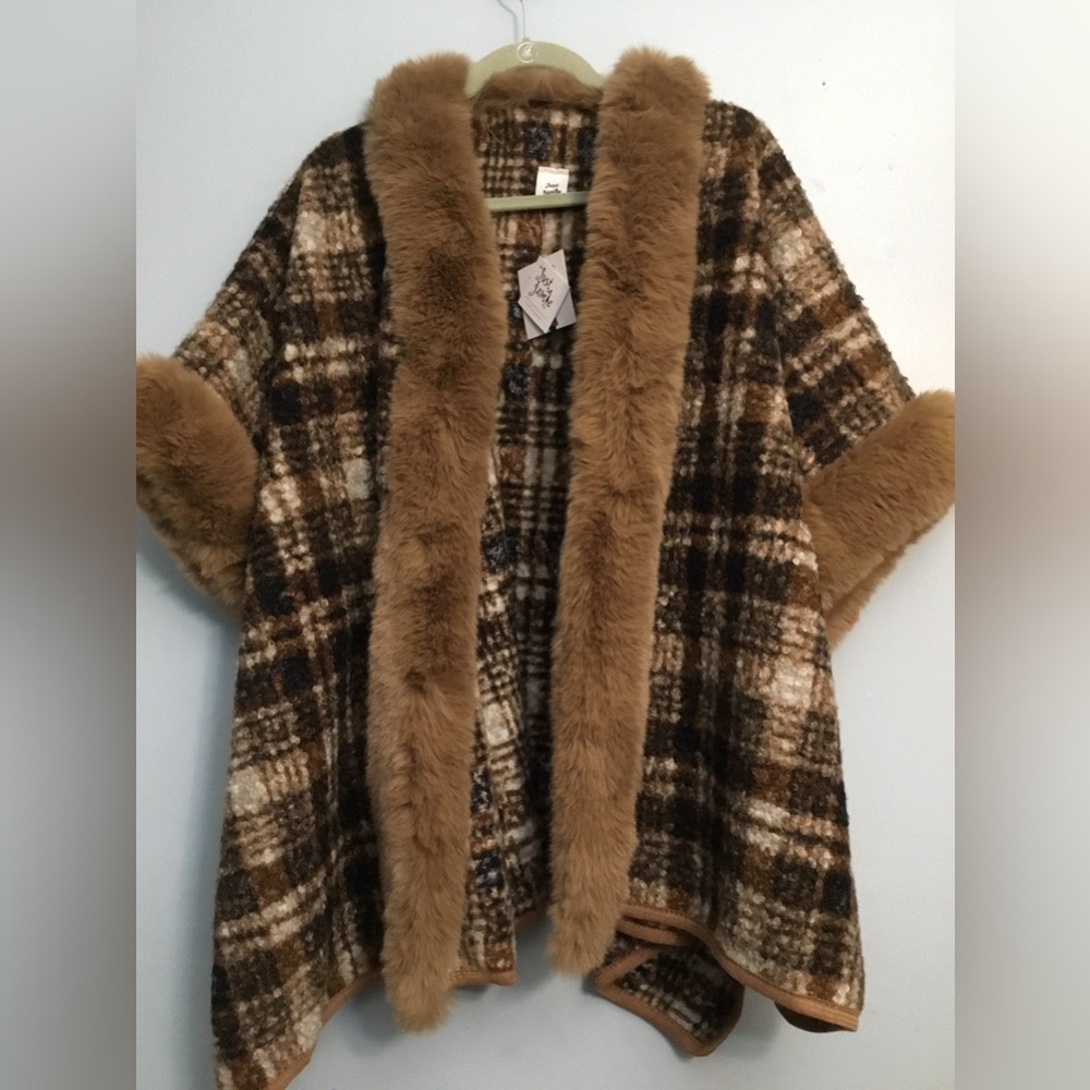 Just Jamie Plaid Faux Fur Trim Kimono NO SIZE LISTED